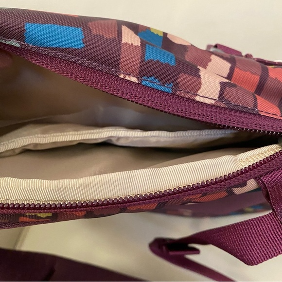 New with Tag Patagonia Atom Sling Backpack 8L - authentic - Picture 7 of 8